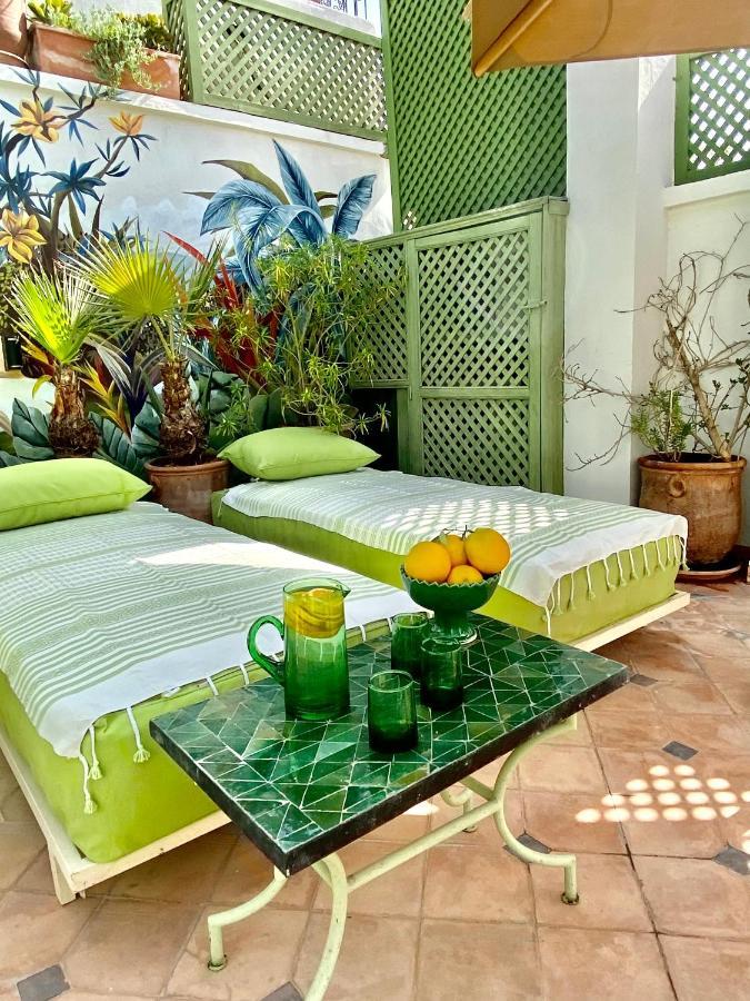 مراكش Riad Dar Adal Exclusivite 2 A 6 Personnes Petit Dejeuner Compris Place Jemaa El Fna المظهر الخارجي الصورة